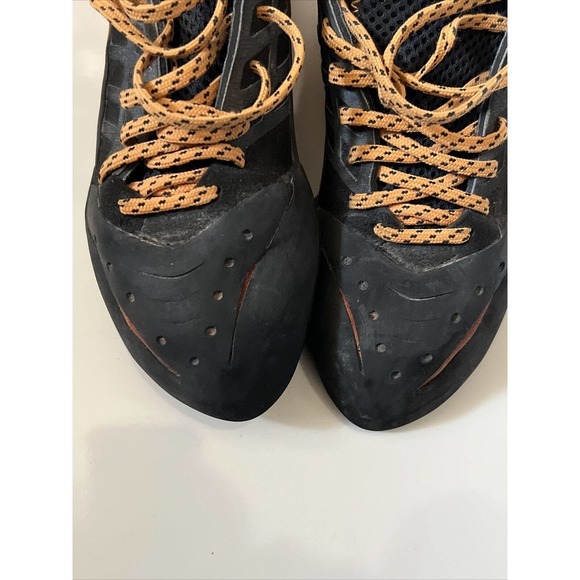 Scarpa Womens Rock Climbing Shoes Size 37.5 US 6.5 (*fits like a VERY snug US 6) - Picture 5 of 13
